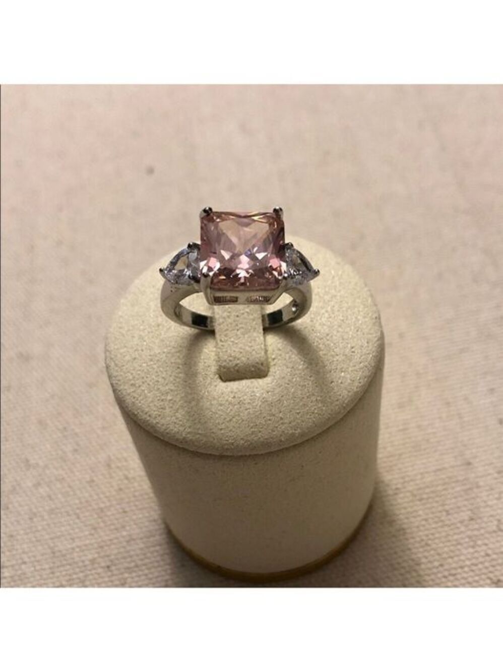 Radiant Pink and Silver Women's Ring New without tags 🏷️